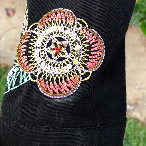 Berek • Embroidery • Medium • Black  • Multi-Colors Floral • Jacket - Picture 7 of 10